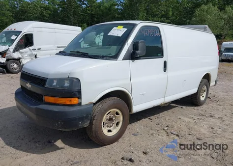 2019 Chevrolet Express 2500 Work Van from USA, damaged, VIN 1GCWGAF19K1256095